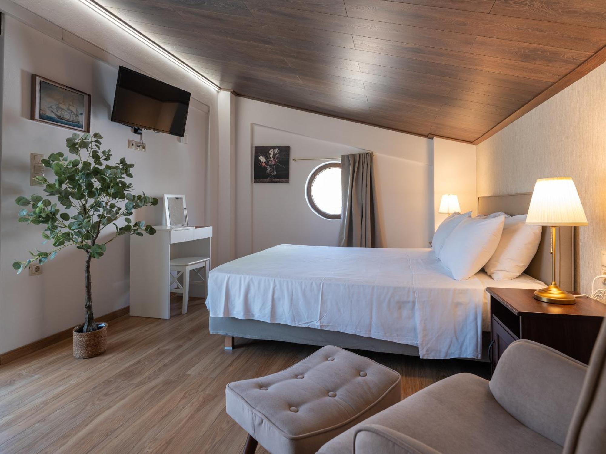 Villa Poseidon Agia Pelagia-private Swimming Pool And Sea View *